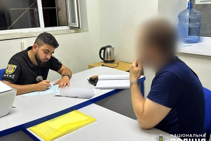 В Одесі чоловік погрожував пістолетом працівникам ТЦК під час перевірки документів