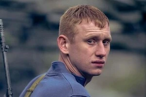 Олександр Рудинський у головній ролі у фільмі «Камінь, папір, ножиці»