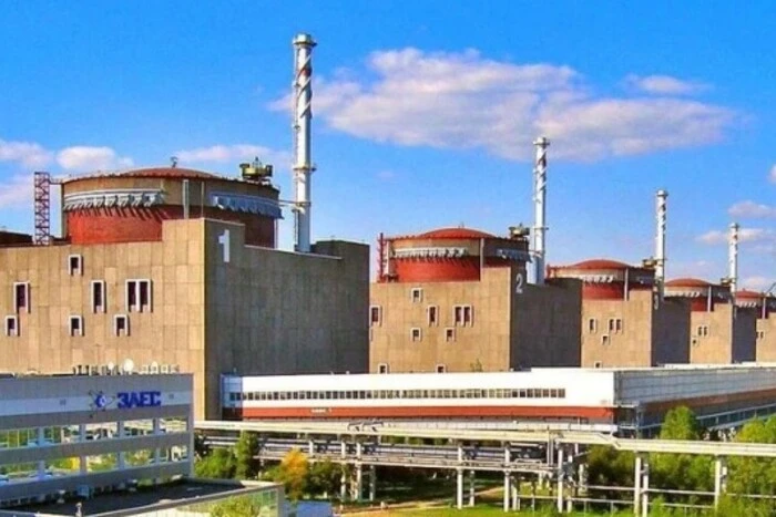 Зеленський розповів, чим росіяни шантажували працівників ЗАЕС, аби змусити їх працювати