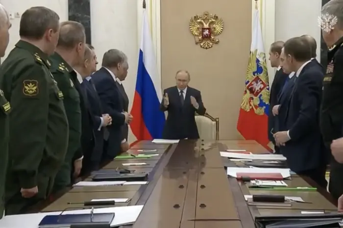 Напередодні перемовин у Стамбулі Путін провів нараду із силовиками та дипломатами
